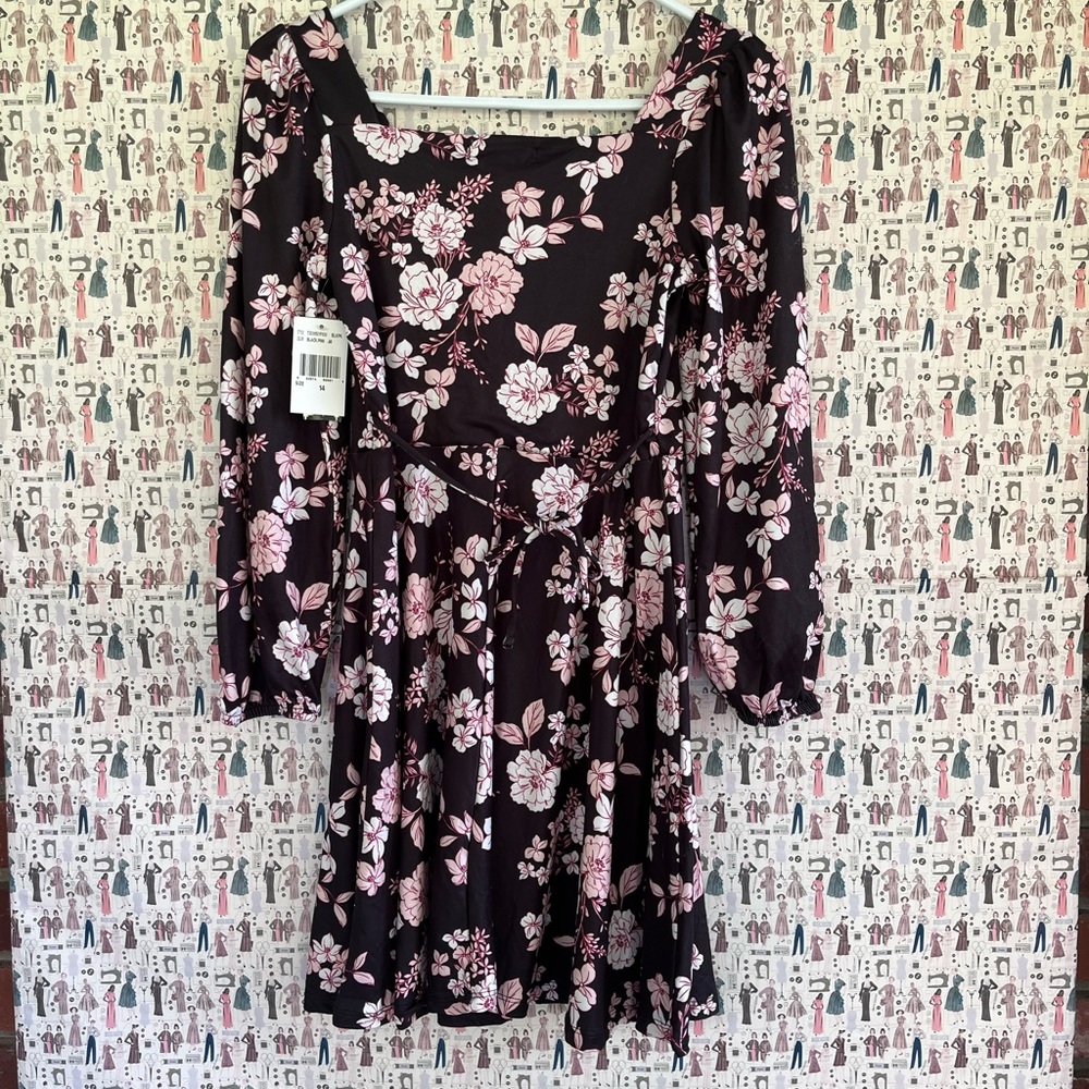 Floral Long Sleeve Dress - Picture 4 of 6